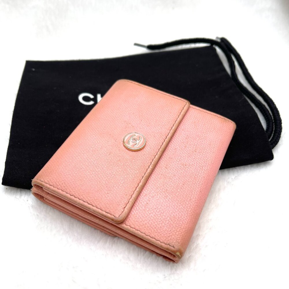 Chanel CC Pink Sevruga Leather compact Wallet - Picture 2 of 11